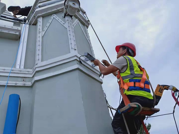 石景山游樂(lè)園項(xiàng)目支架制作燈具安裝