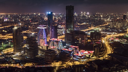 燈光秀是城市節(jié)慶活動(dòng)的“招牌菜”