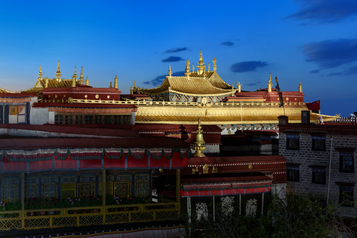 景區(qū)景觀亮化效果圖