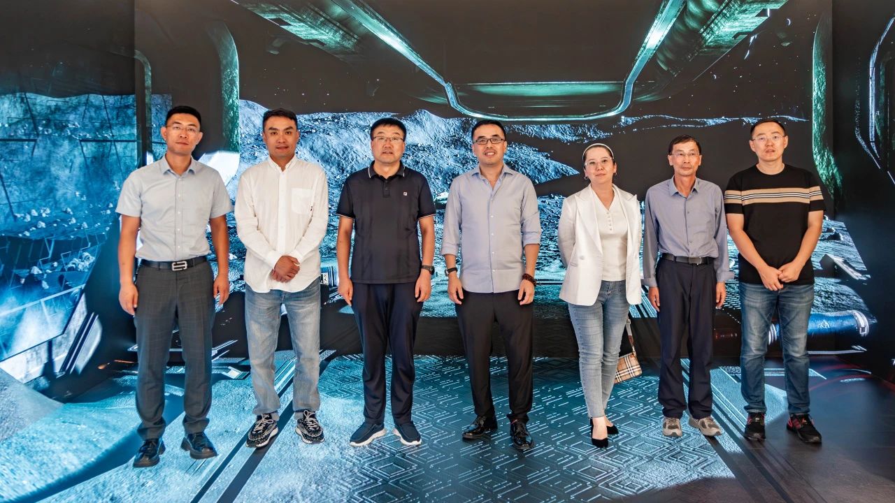 集團資訊 | 東勝國投、中城盛源、轉角巷商業(yè)管理的企業(yè)領導蒞臨信達電通總部交流座談，共商合作